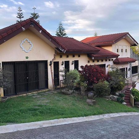 Tagaytay Bnr Guesthouse 4Br With Balcony 12-14 Guest Tagaytay City Exterior photo